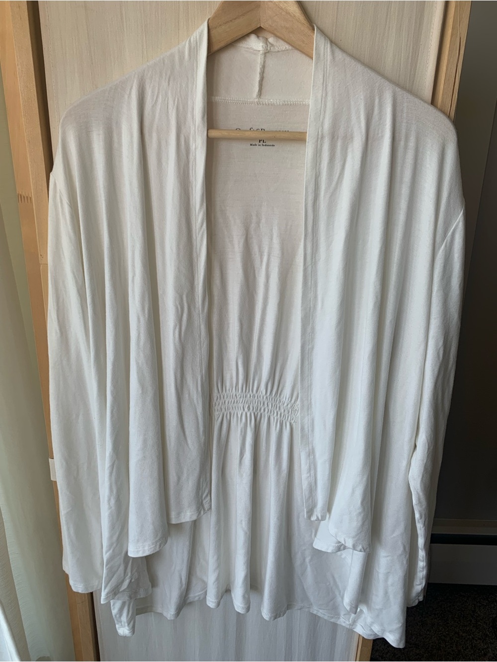 Croft & Barrow Women’s Lightweight Cream Coverup